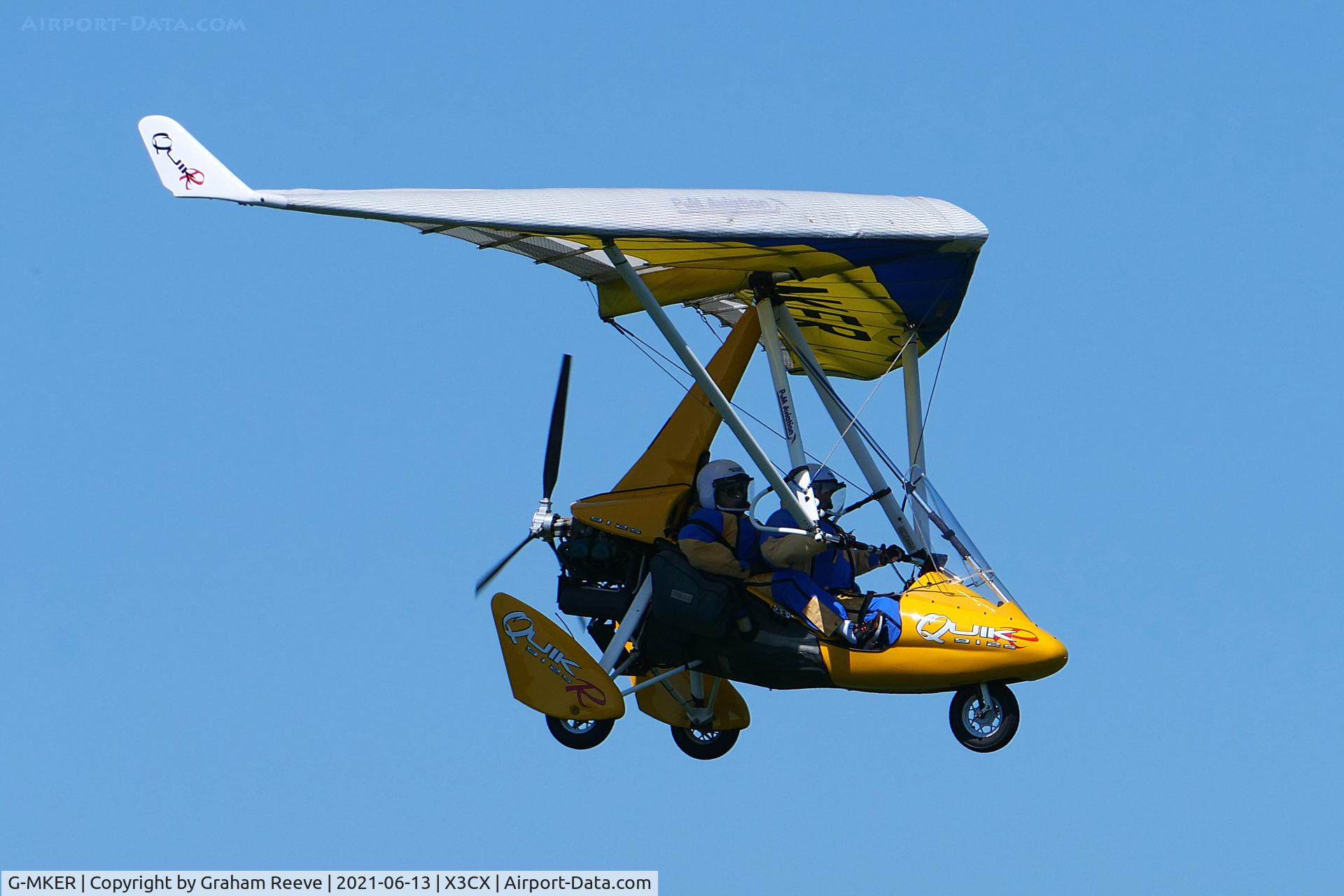 G-MKER, 2011 P&M Aviation Quikr C/N 8581, Landing at Northrepps.