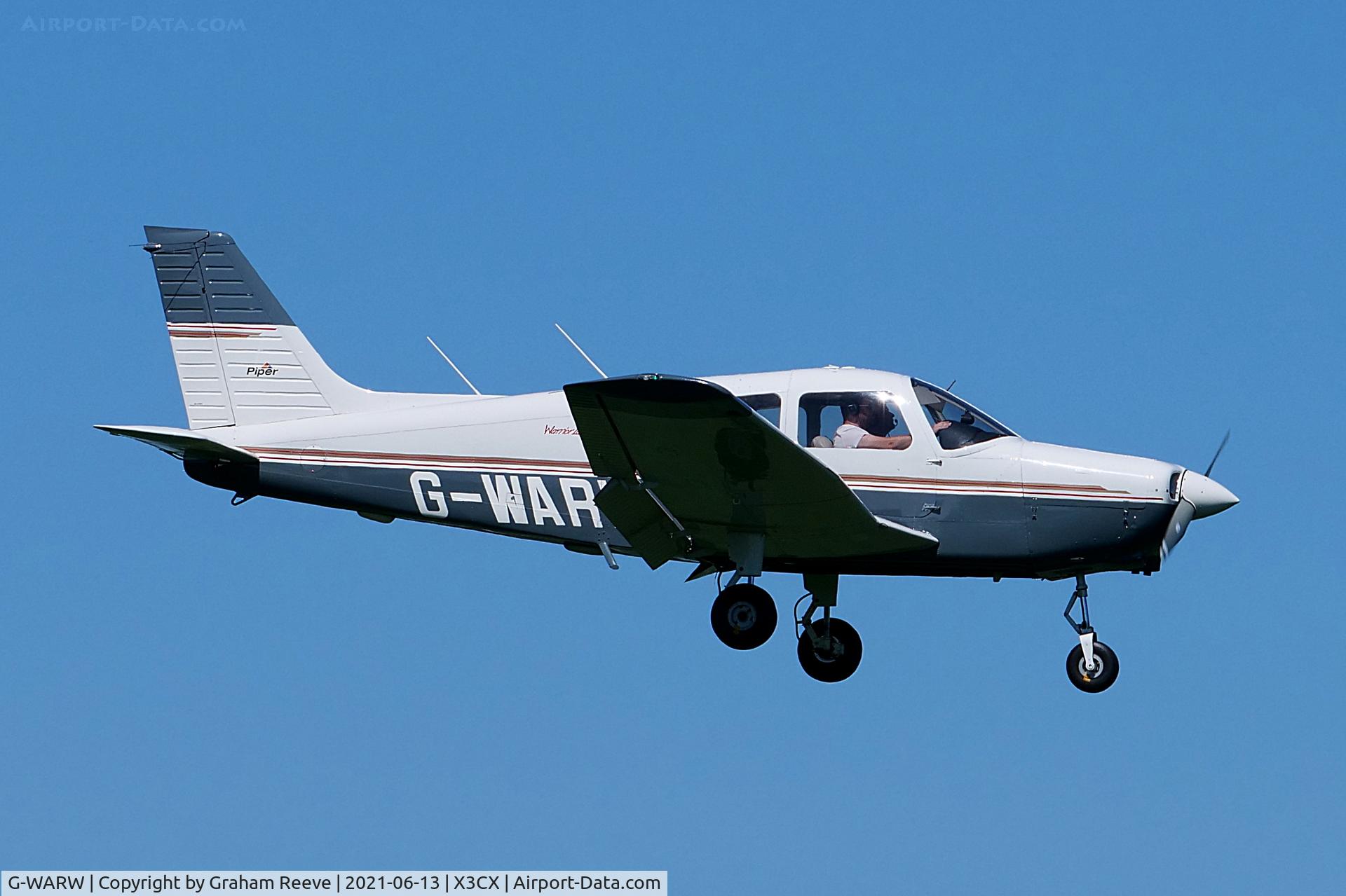 G-WARW, 1998 Piper PA-28-161 Cherokee Warrior III C/N 28-42037, Landing at Northrepps.