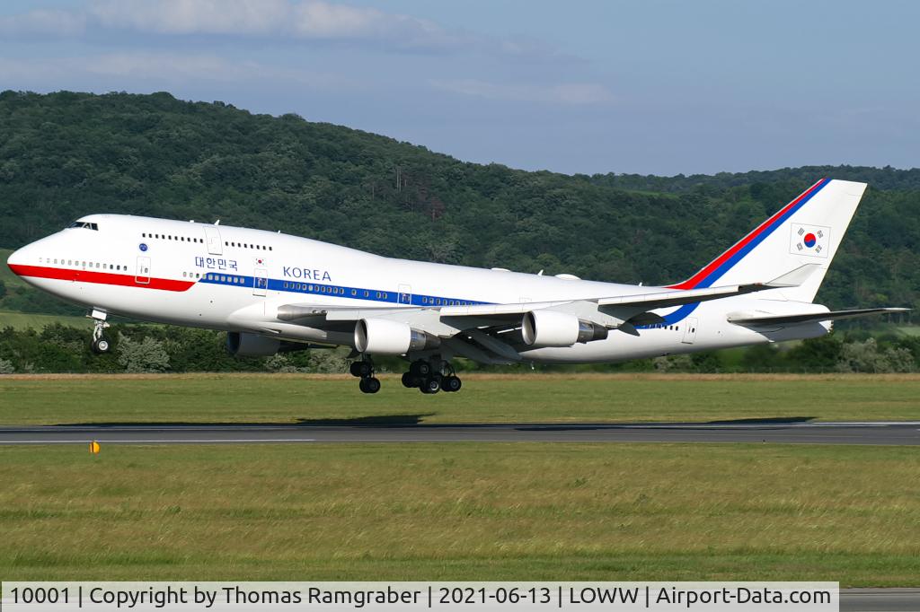 10001, 2001 Boeing 747-4B5 C/N 26412, South Korea - Government Boeing 747-4B5