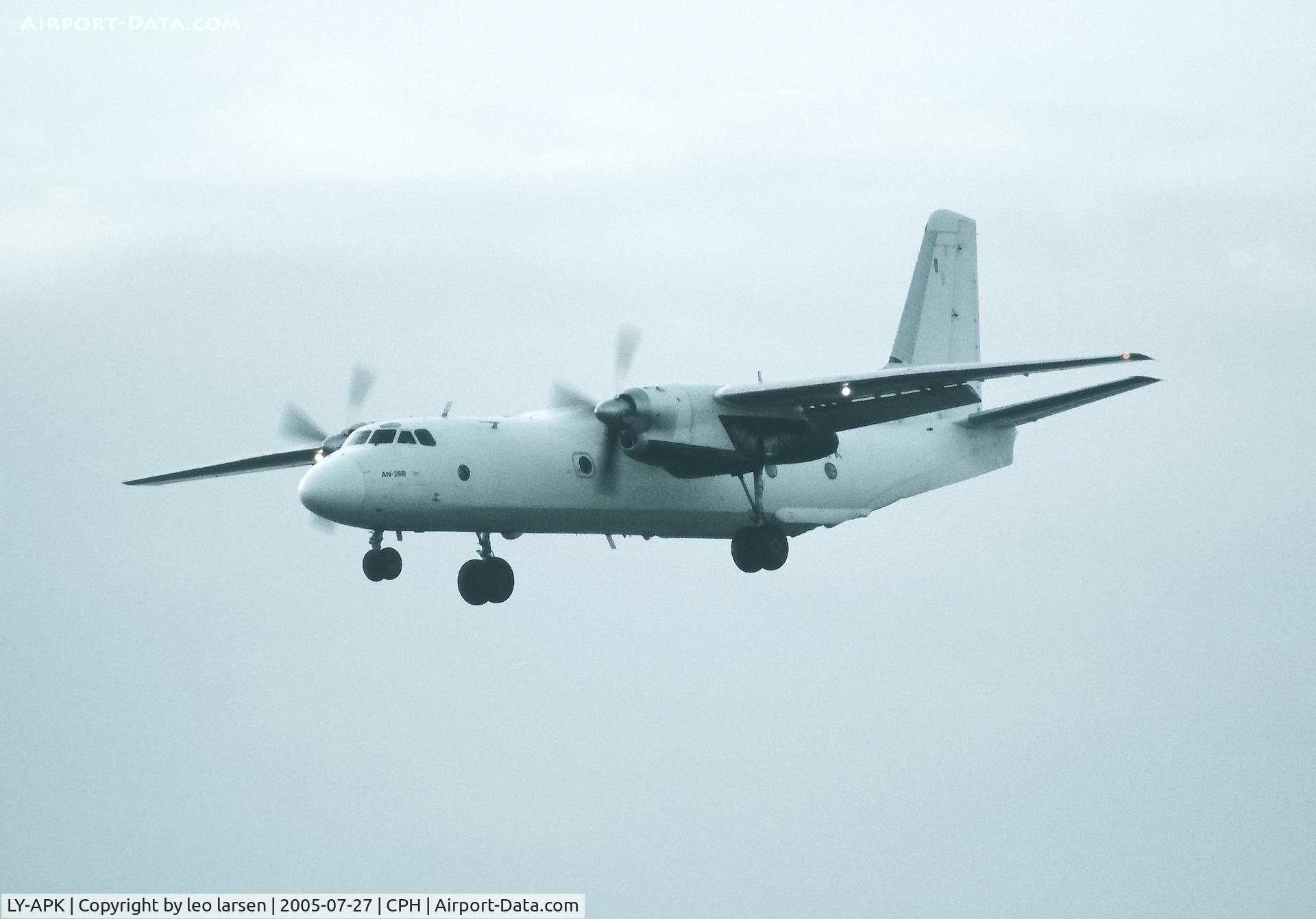 LY-APK, 1982 Antonov An-26B C/N 27312201, Copenhagen 27.7.2005