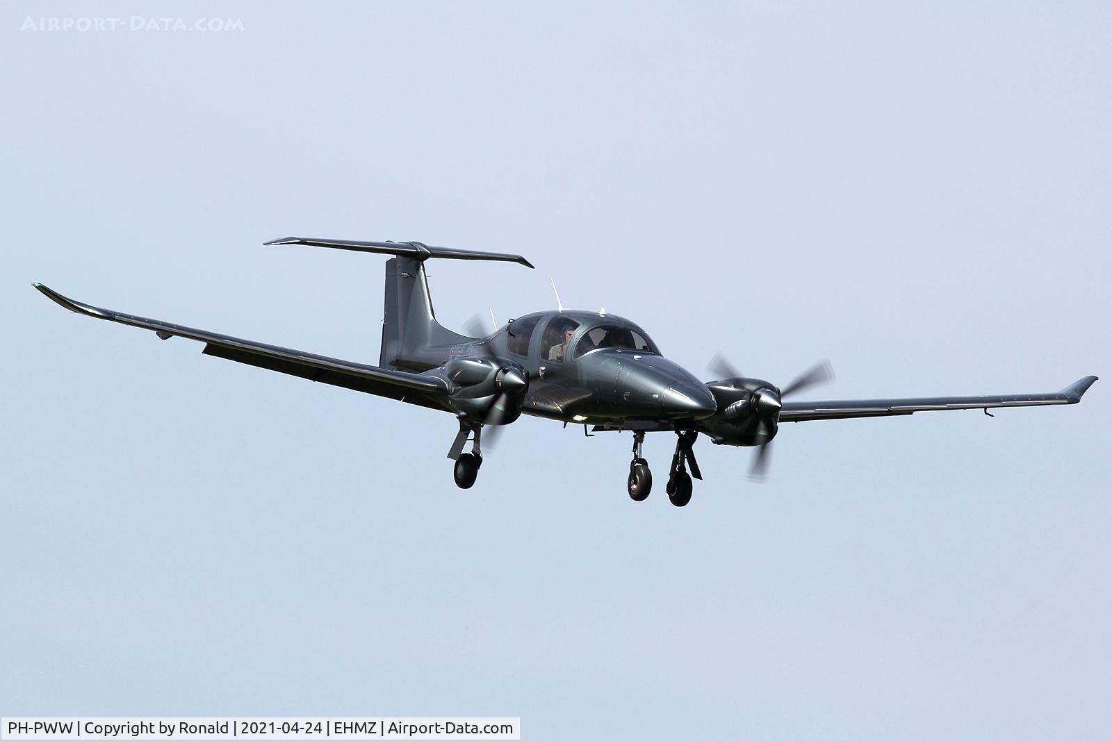 PH-PWW, Diamond DA-62 C/N 62.135, at ehmz