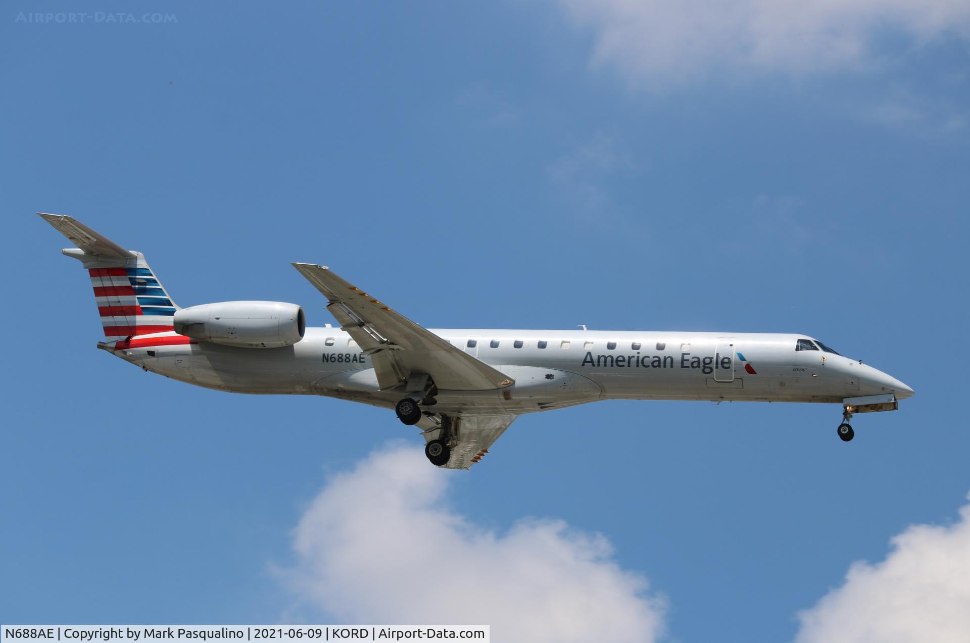 N688AE, 2004 Embraer ERJ-145LR (EMB-145LR) C/N 14500849, EMB-145LR