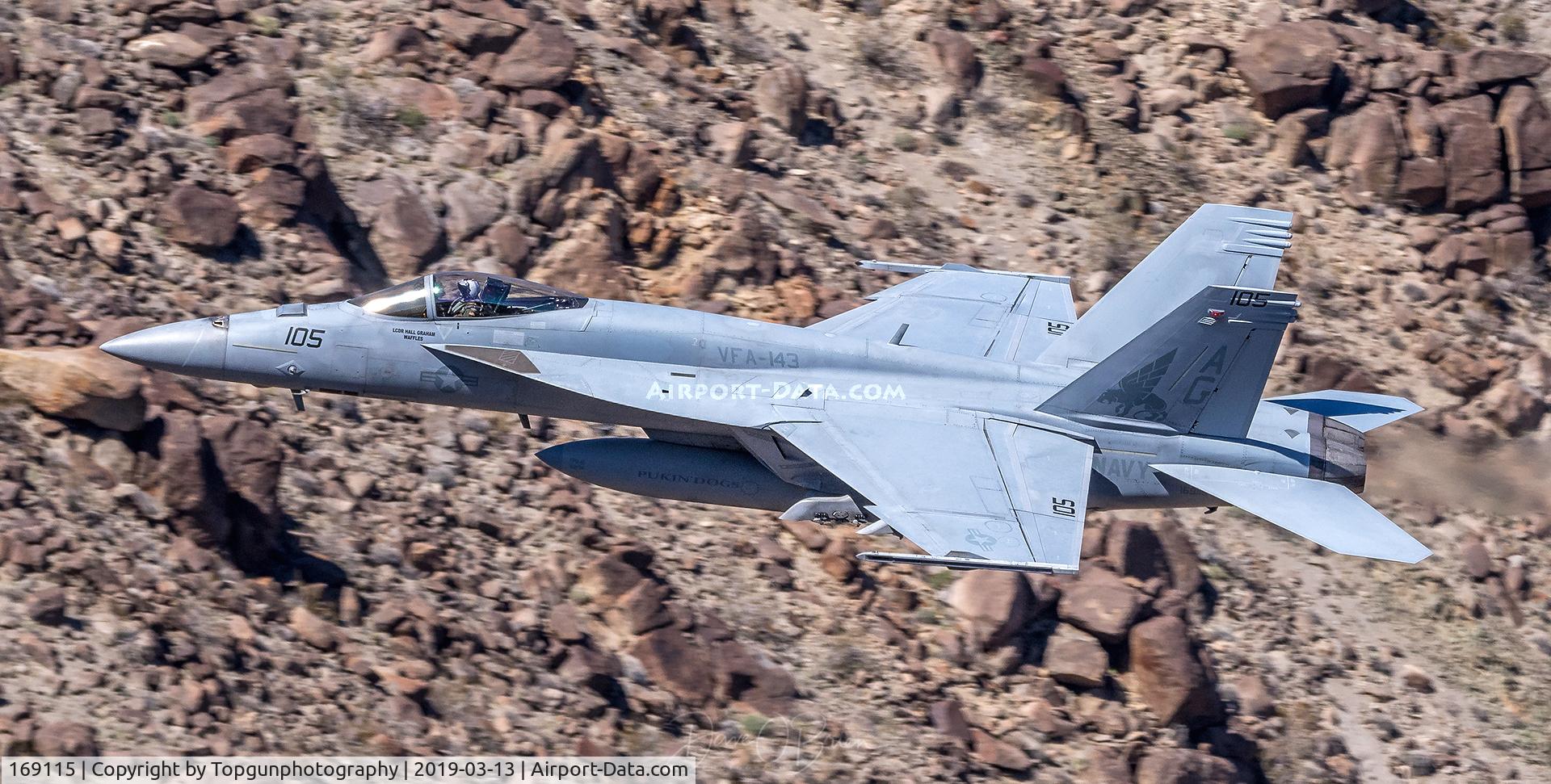 169115, Boeing F/A-18E Super Hornet C/N E-289, Night32 leveling off in the canyon