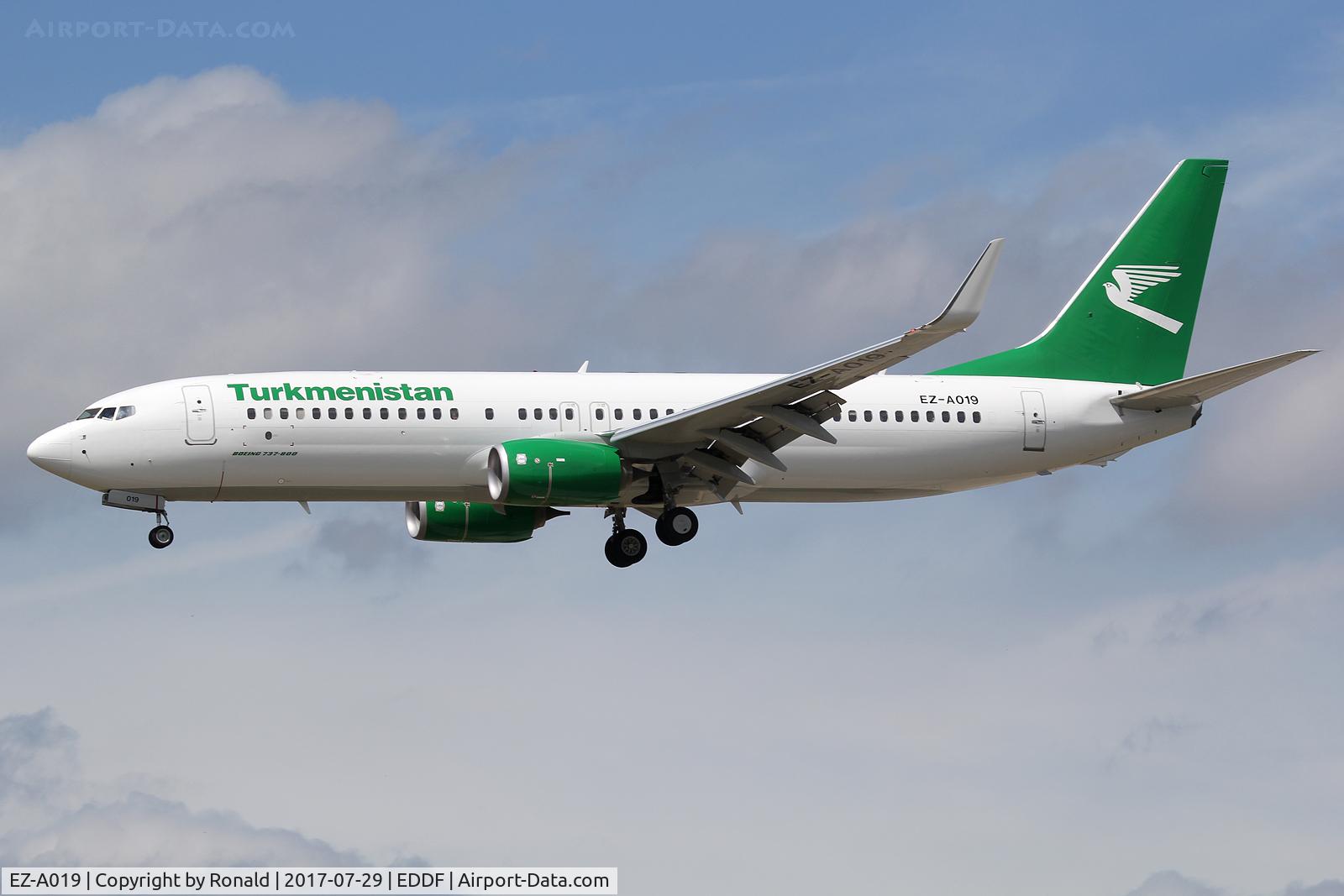 EZ-A019, 2017 Boeing 737-82K C/N 61574, at fra