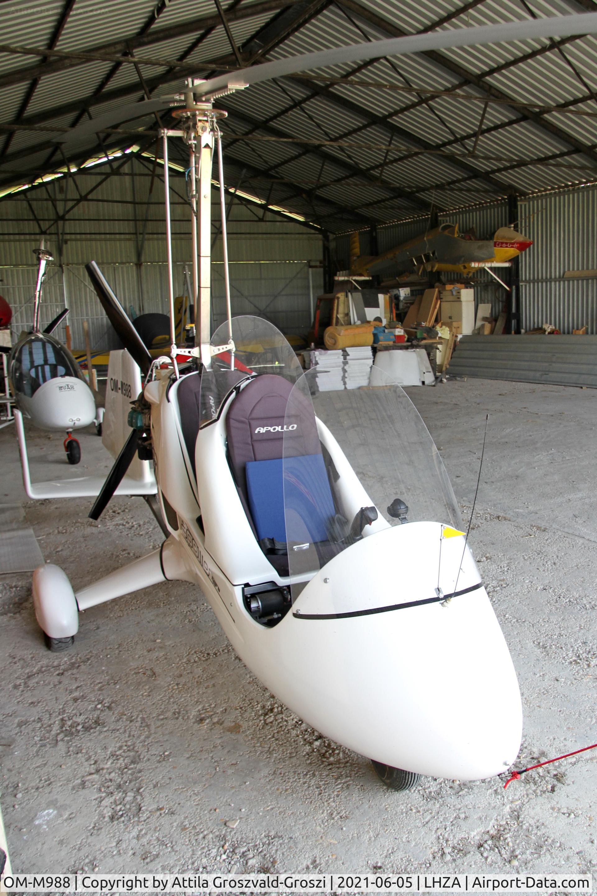 OM-M988, 2014 Halley Apollo Gyro AG-1 C/N 030714, Zalaegerszeg-Andráshida Airport, Hungary