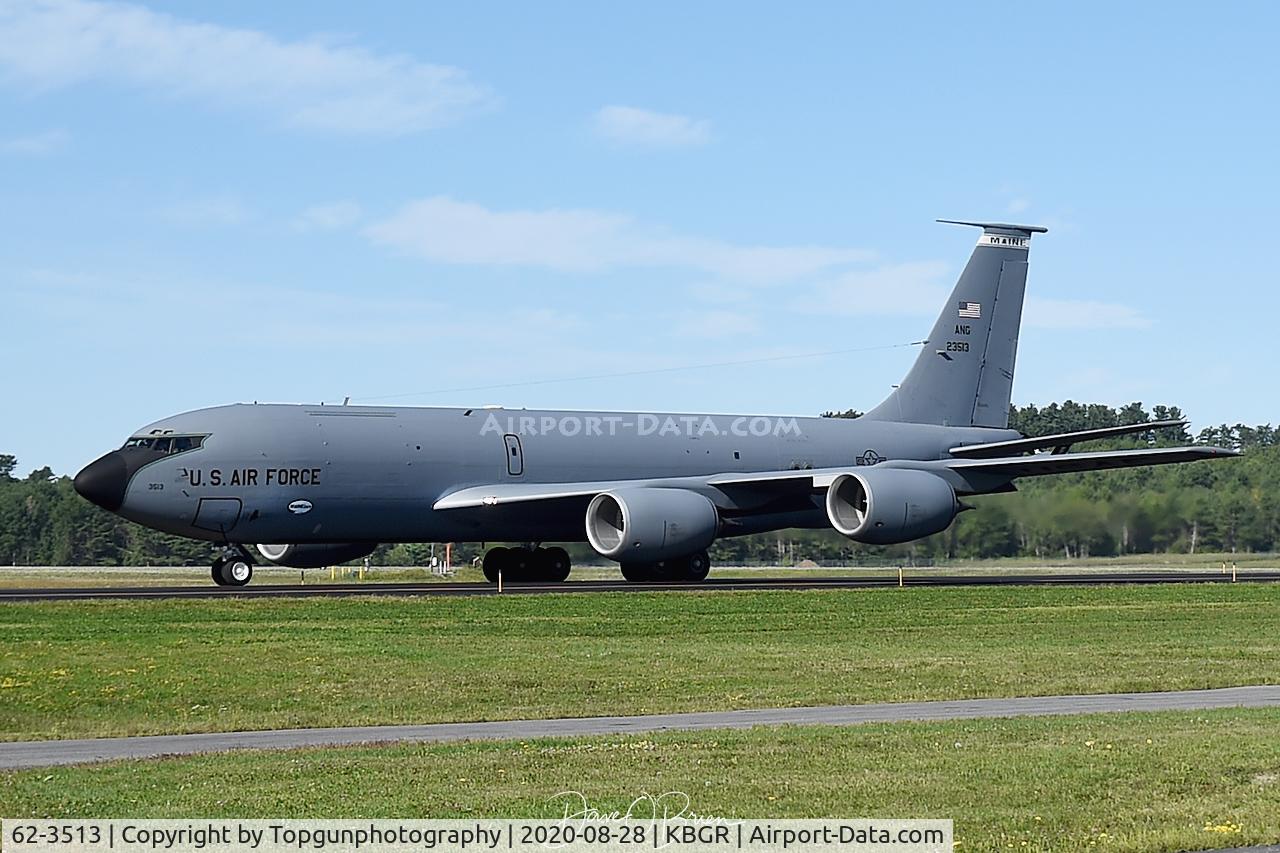 62-3513, 1962 Boeing KC-135R Stratotanker C/N 19496, Maine 86 Heavy, 2nd tanker of a 3 ship departing.
