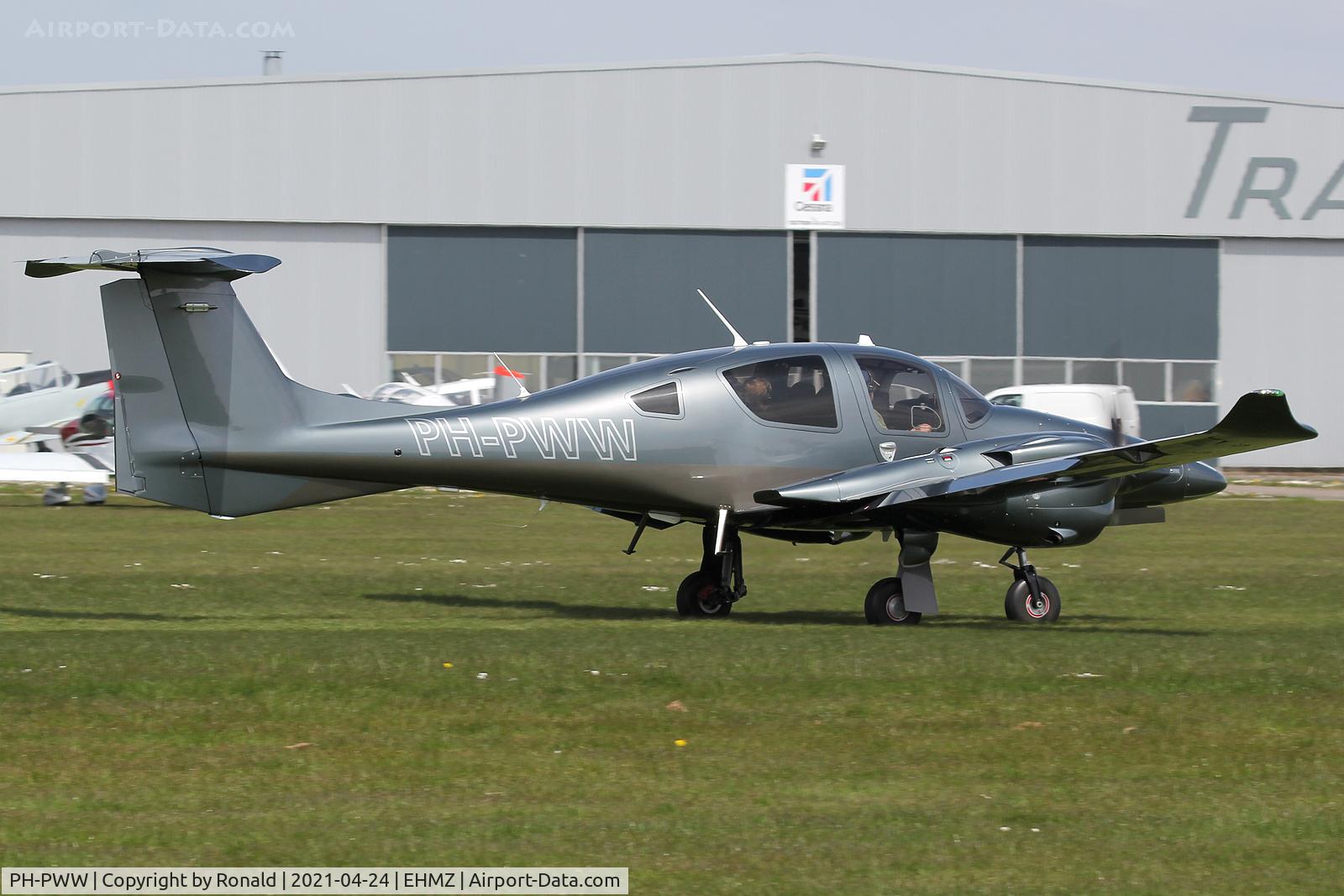 PH-PWW, Diamond DA-62 C/N 62.135, at ehmz