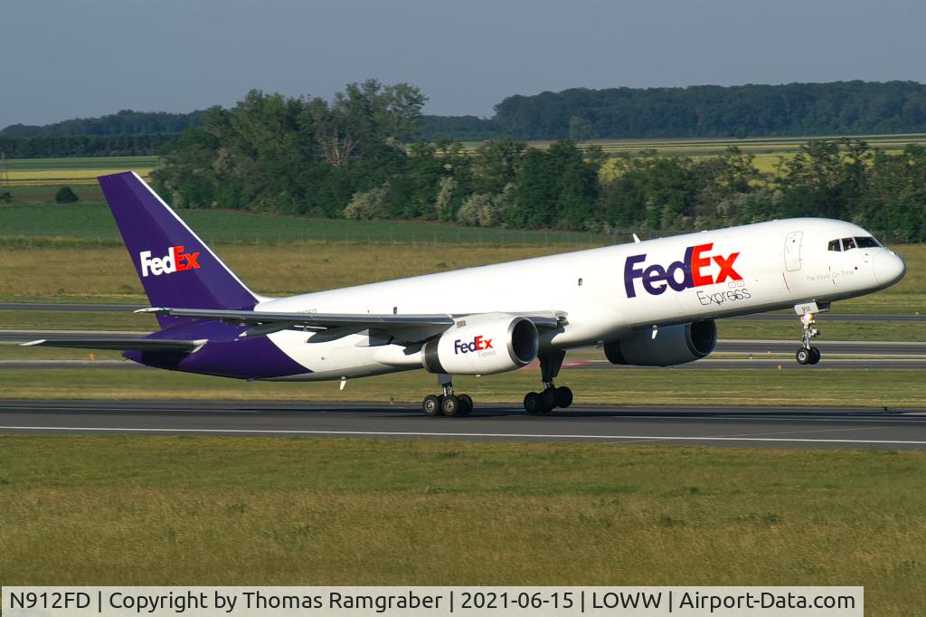 N912FD, 1988 Boeing 757-28A C/N 24260, FedEx - Federal Express Boeing 757-200(F)