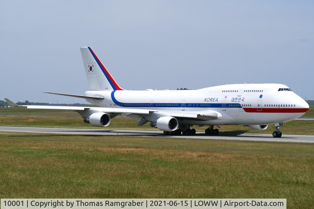 10001, 2001 Boeing 747-4B5 C/N 26412, South Korea - Government Boeing 747-4B5