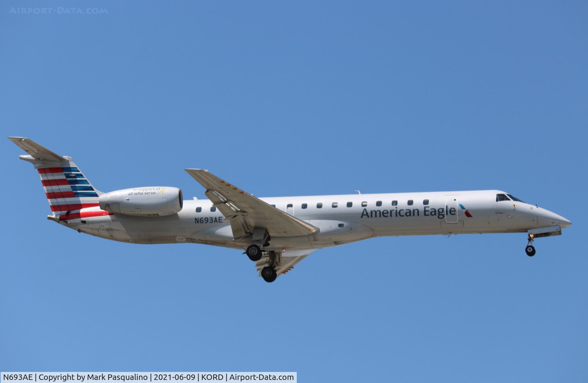 N693AE, 2004 Embraer ERJ-145LR (EMB-145LR) C/N 14500868, EMB-145LR