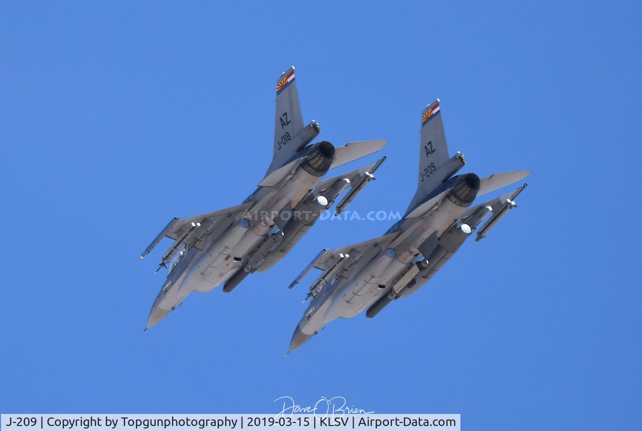 J-209, 1983 General Dynamics F-16BM Fighting Falcon C/N 6E-28, VIPER21 Flight in the overhead for RW3L
148th TFTS
