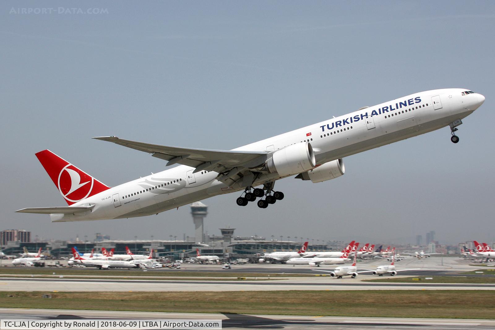 TC-LJA, 2015 Boeing 777-3F2/ER C/N 44121, at ist