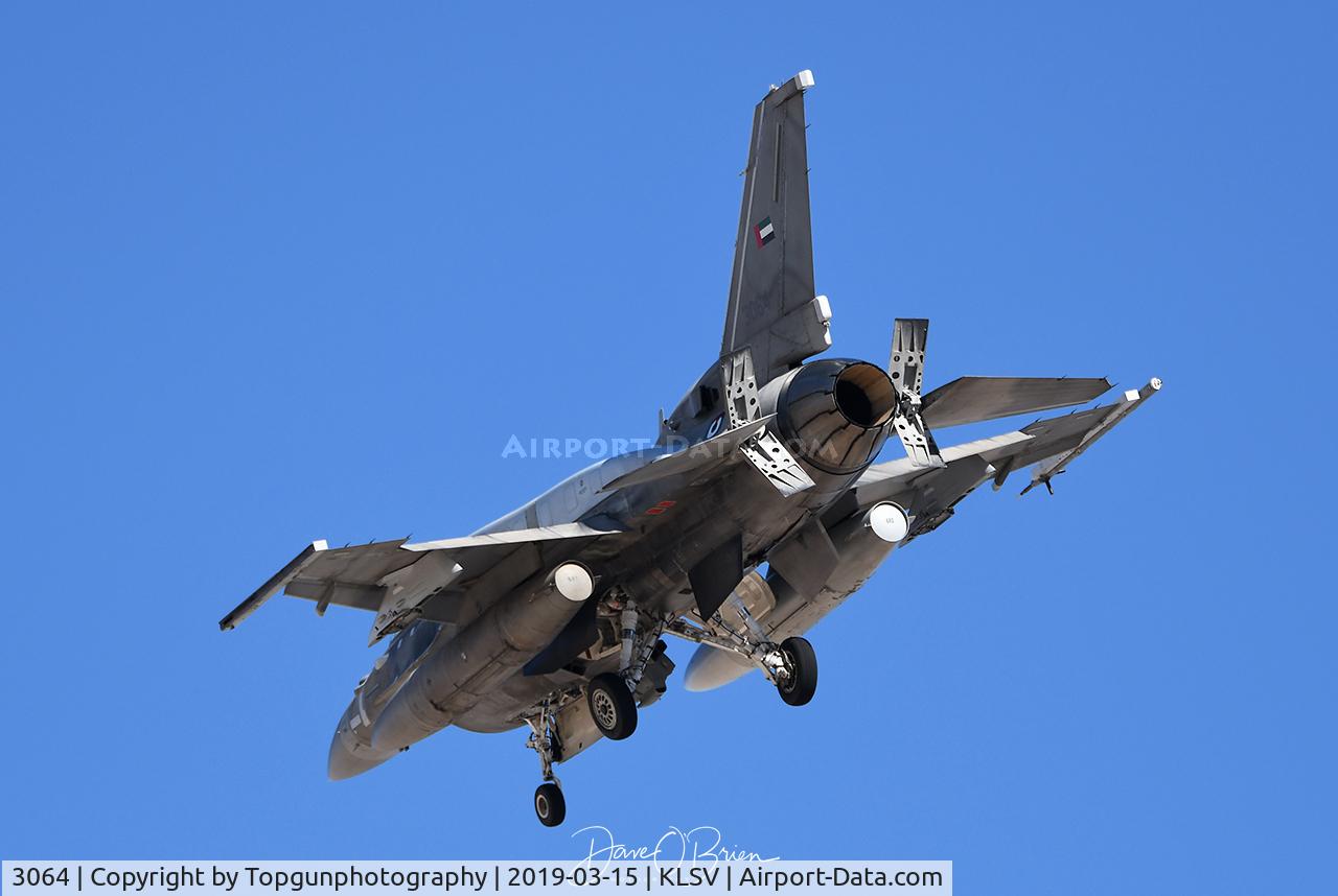 3064, Lockheed Martin F-16E C/N RE-39, ROCKET61 returning