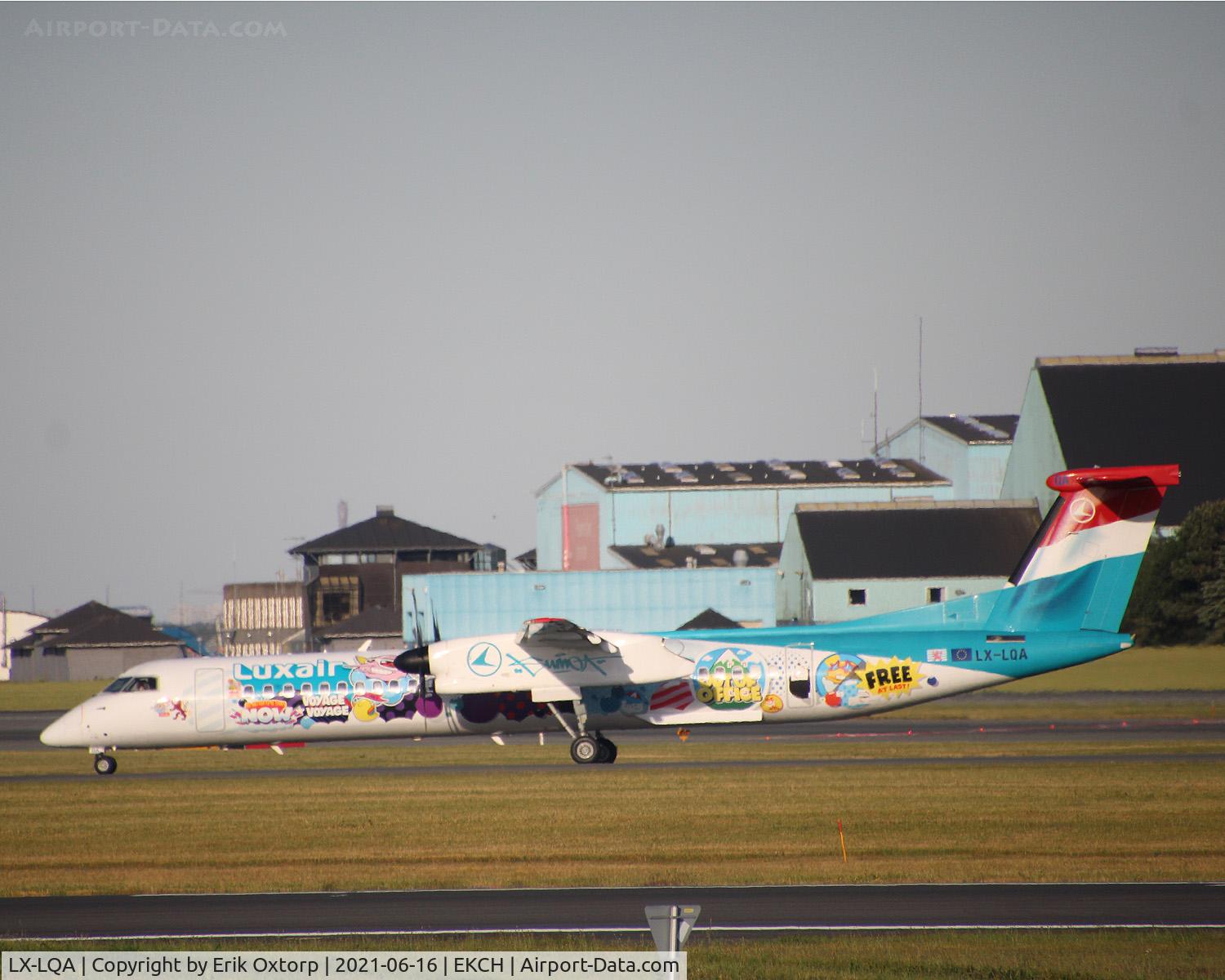 LX-LQA, 2014 De Havilland Canada DHC-8-402 Dash 8 C/N 4468, LX-LQA landed rw 22L