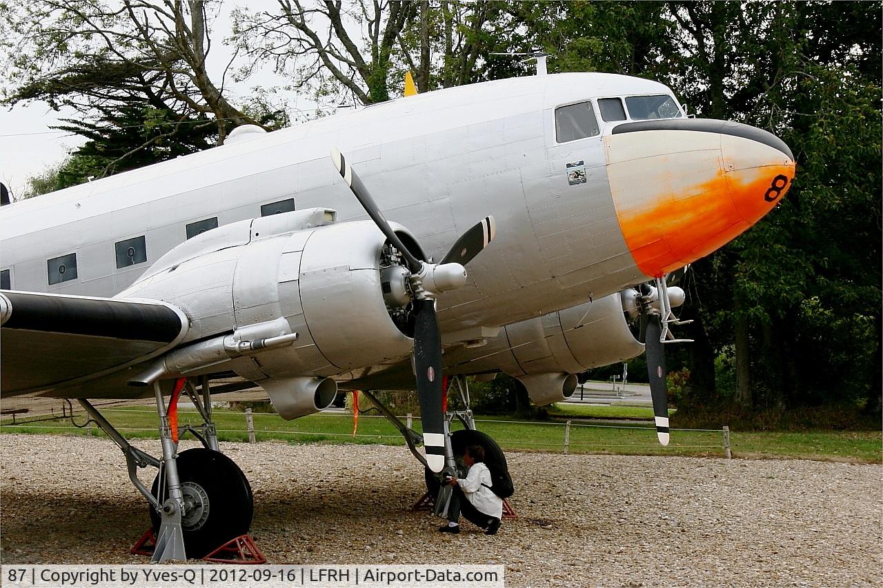 87, 1942 Douglas DC-3A-360 (C-47) C/N 4579, Douglas C-47 DL, Preserved at Lann Bihoué Air Base (LFRH-LRT) Open day 2012