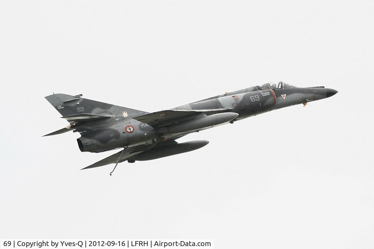 69, Dassault Super Etendard C/N 69, Dassault Super Etendard M (SEM), On display, Lann Bihoué Air Base (LFRH-LRT) Open day 2012