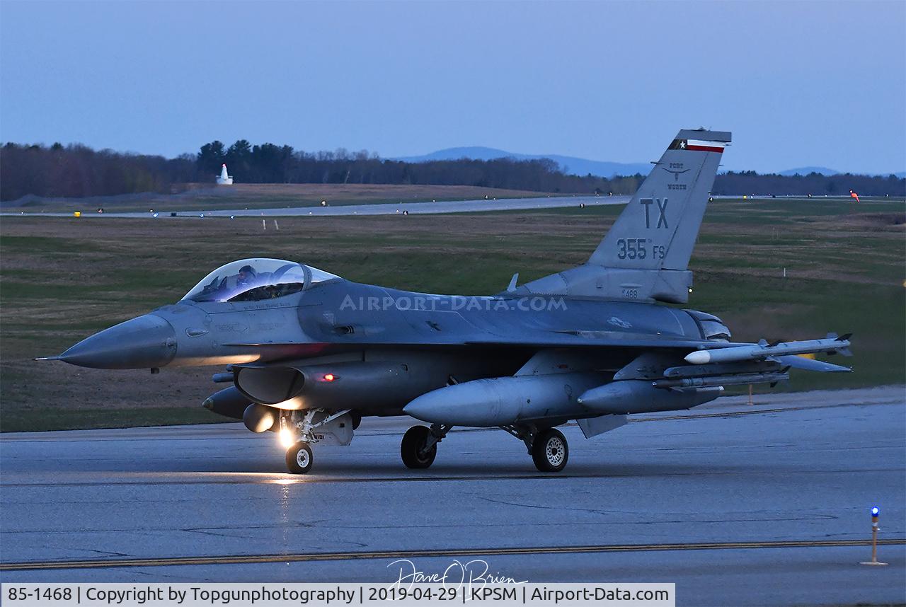 85-1468, 1986 General Dynamics F-16C Fighting Falcon C/N 5C-248, TREND61 on an early morning departure to overseas