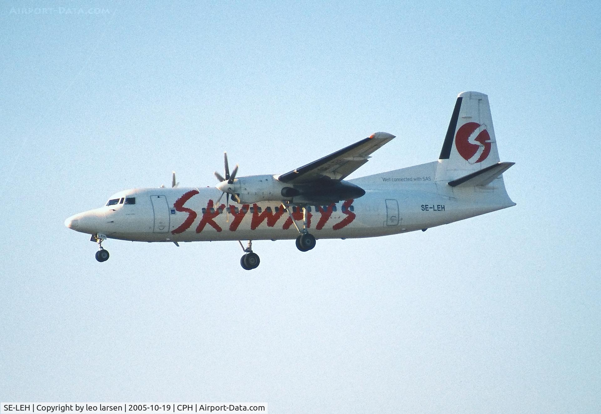 SE-LEH, 1987 Fokker 50 C/N 20108, Copenhagen 19.10.2005