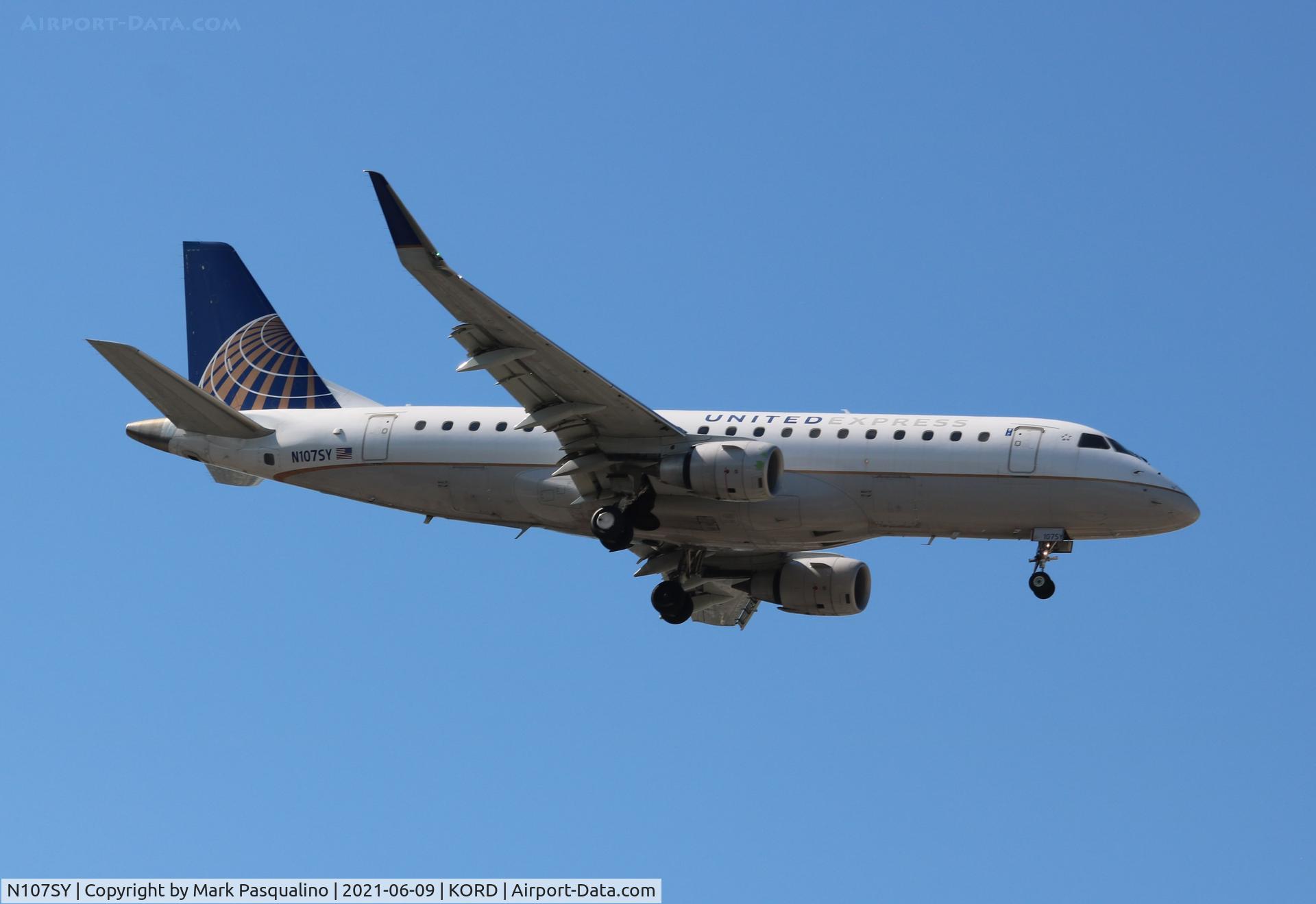 N107SY, 2014 Embraer 175LR (ERJ-170-200LR) C/N 17000400, ERJ-170-200LR