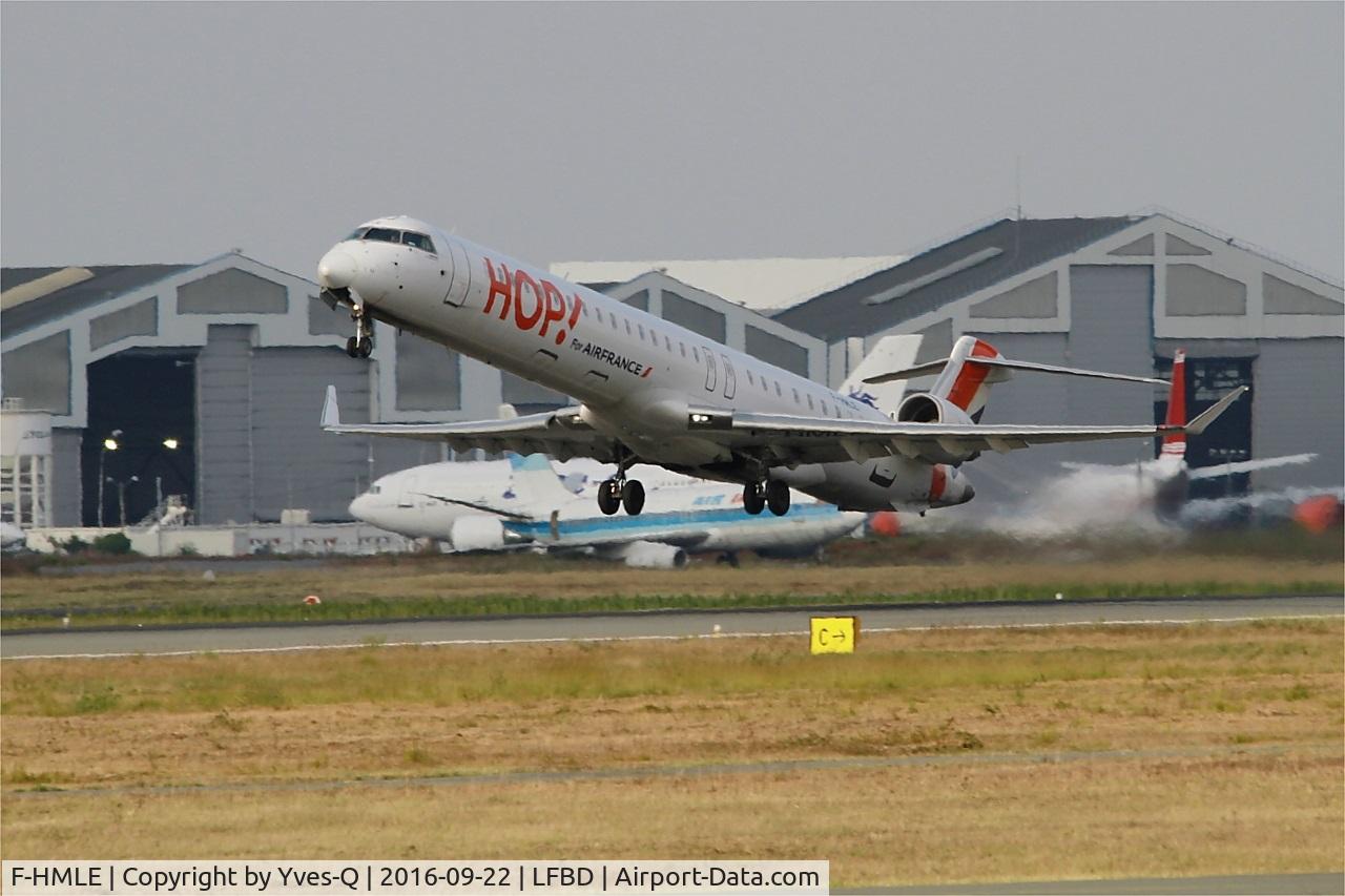 F-HMLE, 2010 Bombardier CRJ-1000EL NG (CL-600-2E25) C/N 19009, Take off rwy 23, Bordeaux Mérignac airport (LFBD-BOD)