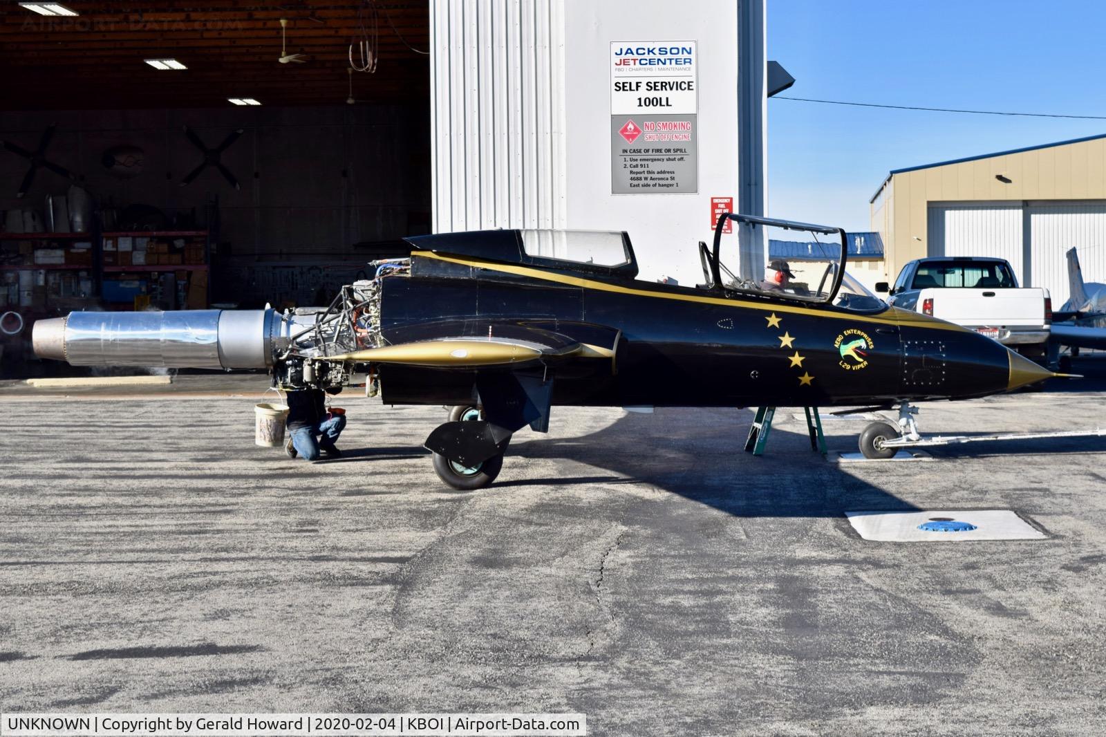 UNKNOWN, unknown unkown C/N 000000, Doing an engine run up on an L-29.