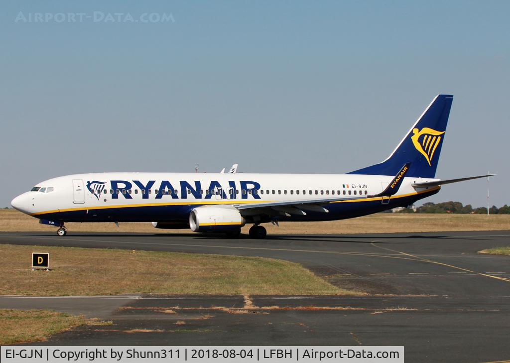EI-GJN, 2018 Boeing 737-800 C/N 44838, Taxiing for take off...