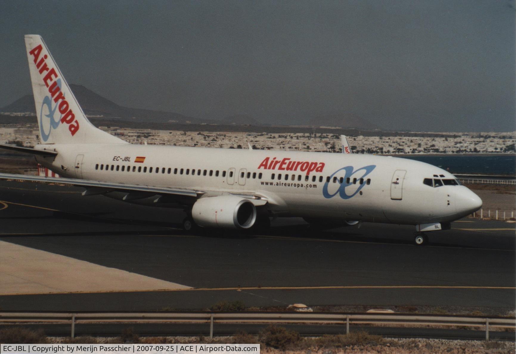 EC-JBL, 2004 Boeing 737-85P C/N 33974, bought photos