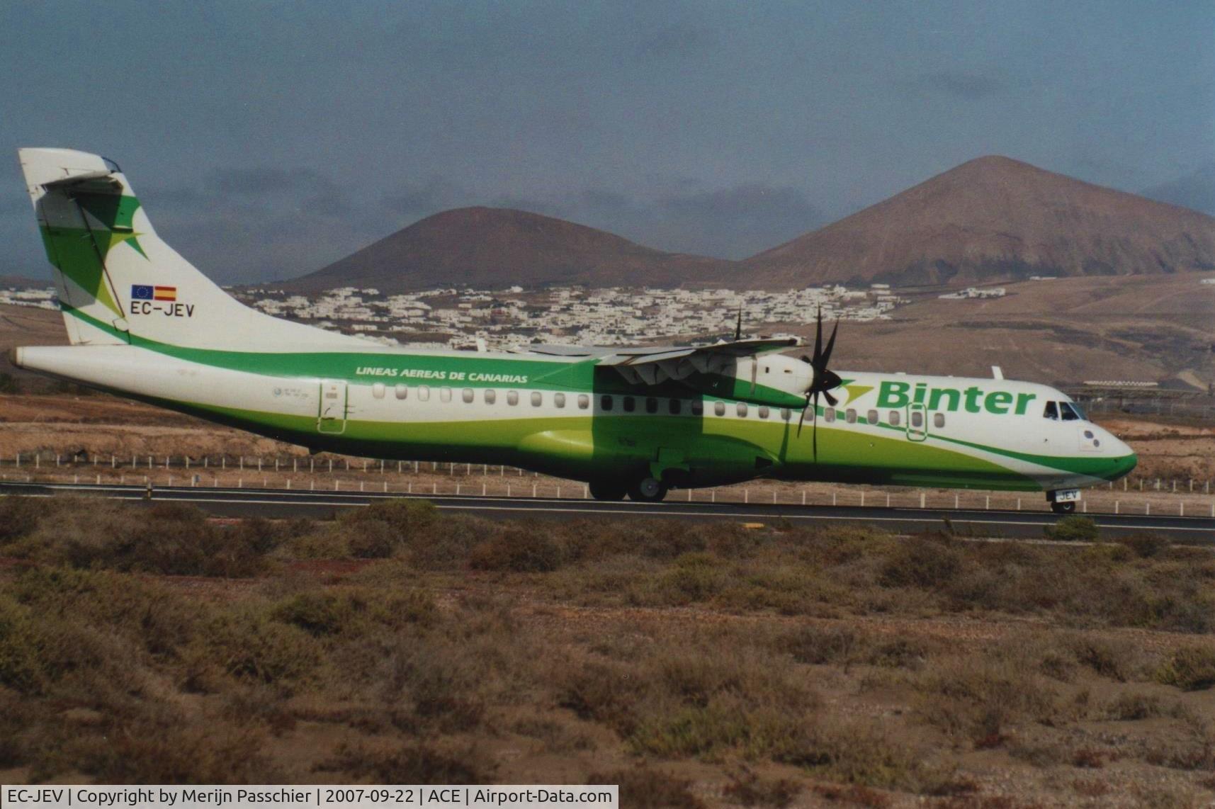 EC-JEV, 2005 ATR 72-212A C/N 717, bought photo