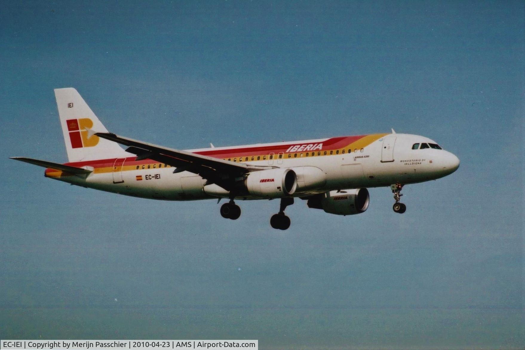 EC-IEI, 2001 Airbus A320-214 C/N 1694, bought photo