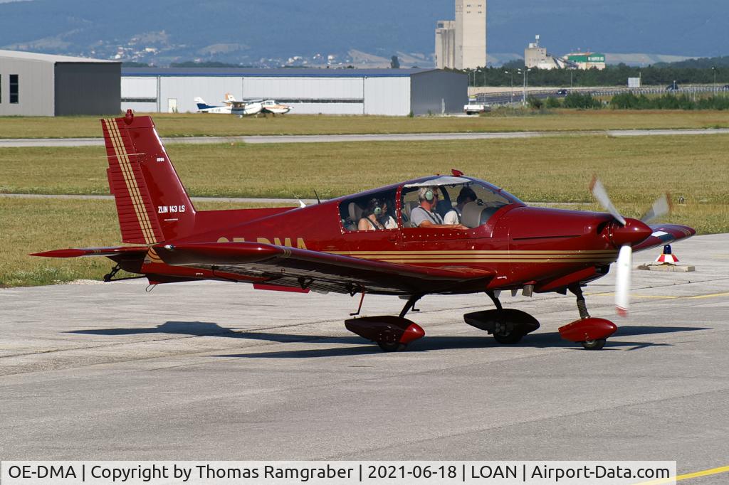 OE-DMA, Zlín Z-143L C/N 64, private Zlin 143LS