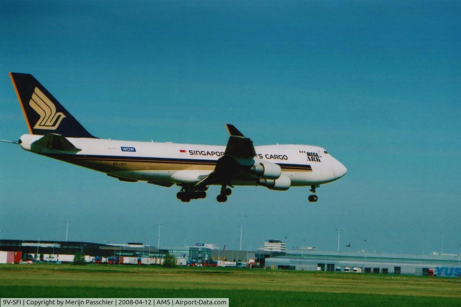 9V-SFI, 2000 Boeing 747-412F/SCD C/N 28027, Bought Photo