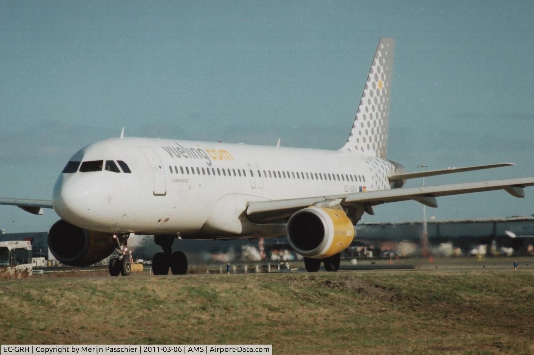 EC-GRH, 1990 Airbus A320-211 C/N 146, bouhjt photo