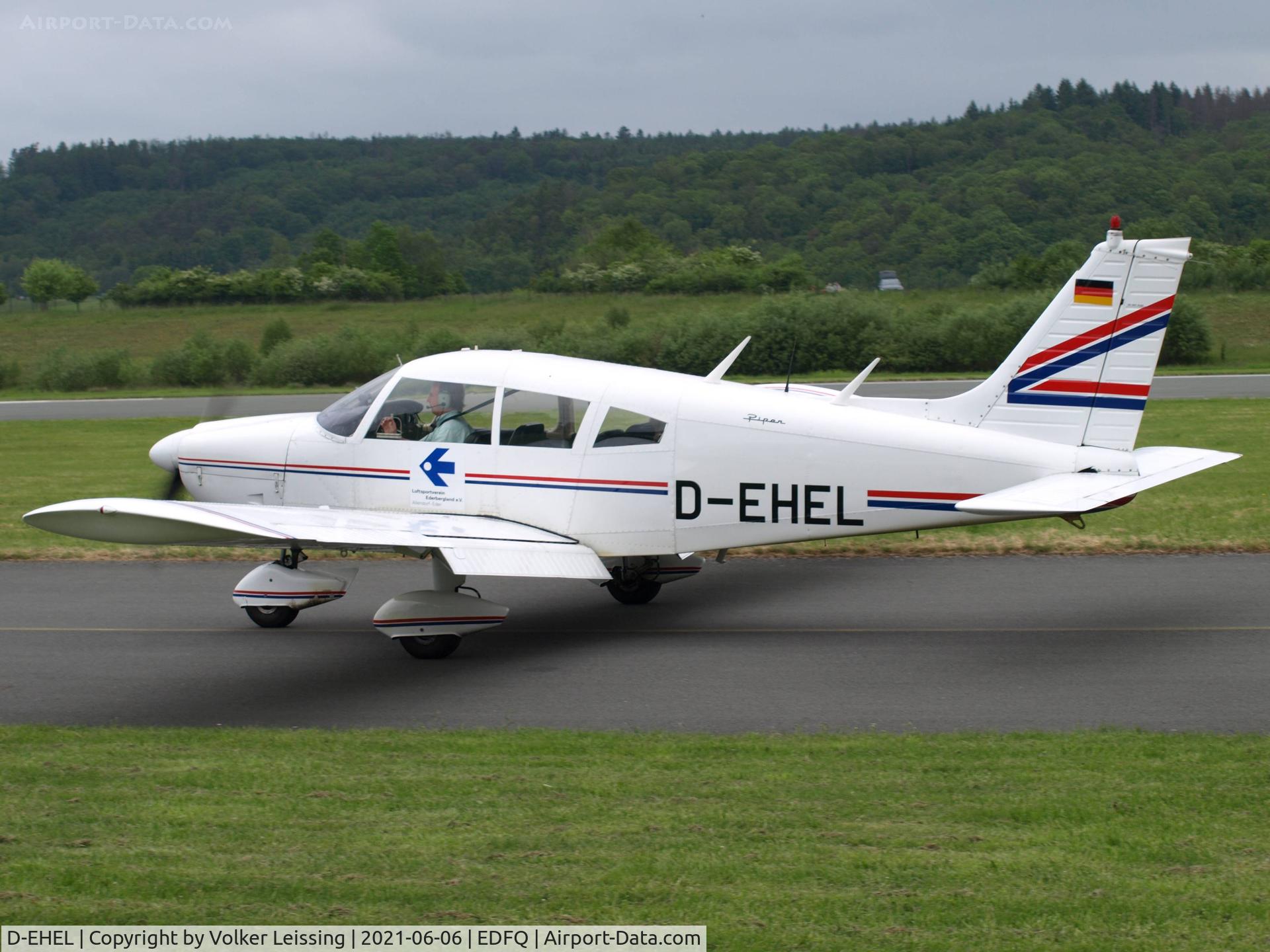 D-EHEL, 1973 Piper PA-28-180 Cherokee C/N 28-7305160, taxiing