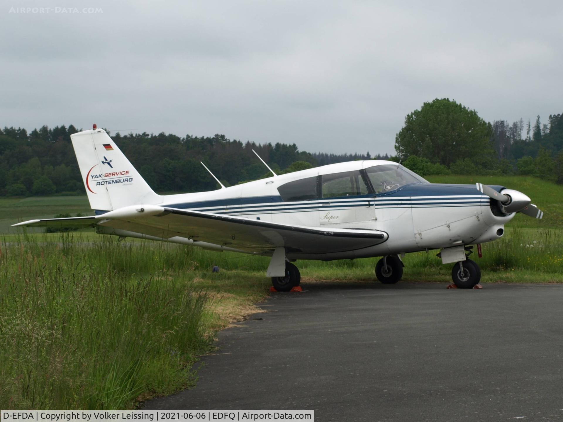 D-EFDA, 1963 Piper PA-24-250 Comanche Comanche C/N 24-2977, Parking