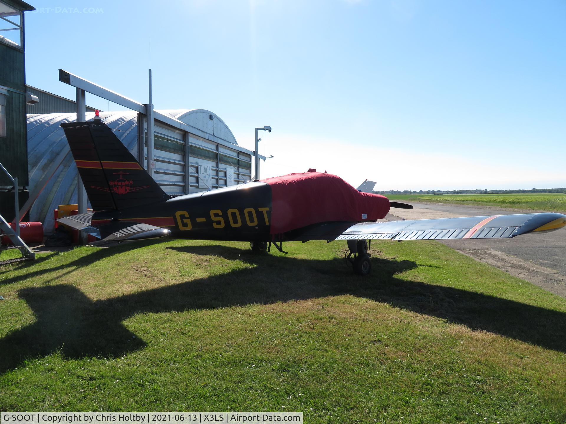 G-SOOT, 1967 Piper PA-28-180 Cherokee C/N 28-4033, Parked and covered at Little Snoring, Norfolk