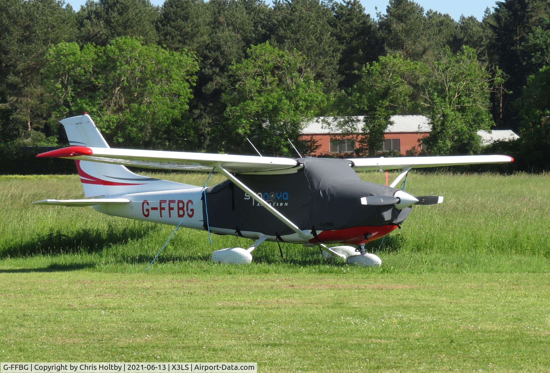 G-FFBG, 1977 Reims F182Q Skylane C/N F18200032, Parked at Little Snoring, Norfolk