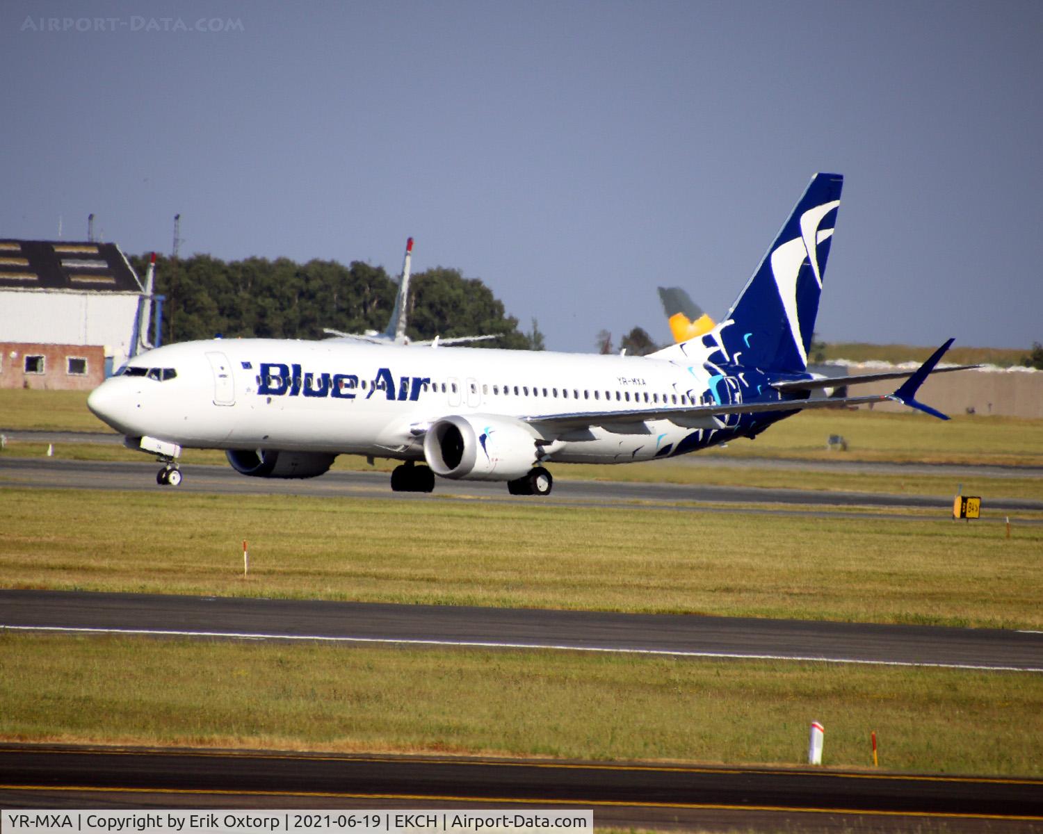 YR-MXA, 2019 Boeing 737-8 MAX C/N 43309, YR-MXA landed rw 22L