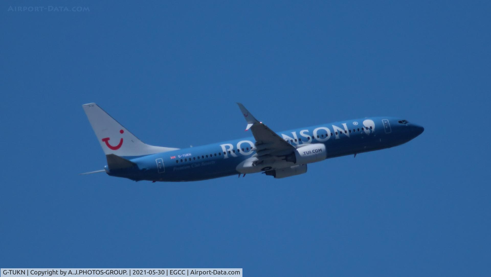 G-TUKN, 2011 Boeing 737-8K5 C/N 37252, just taken off on 05L.