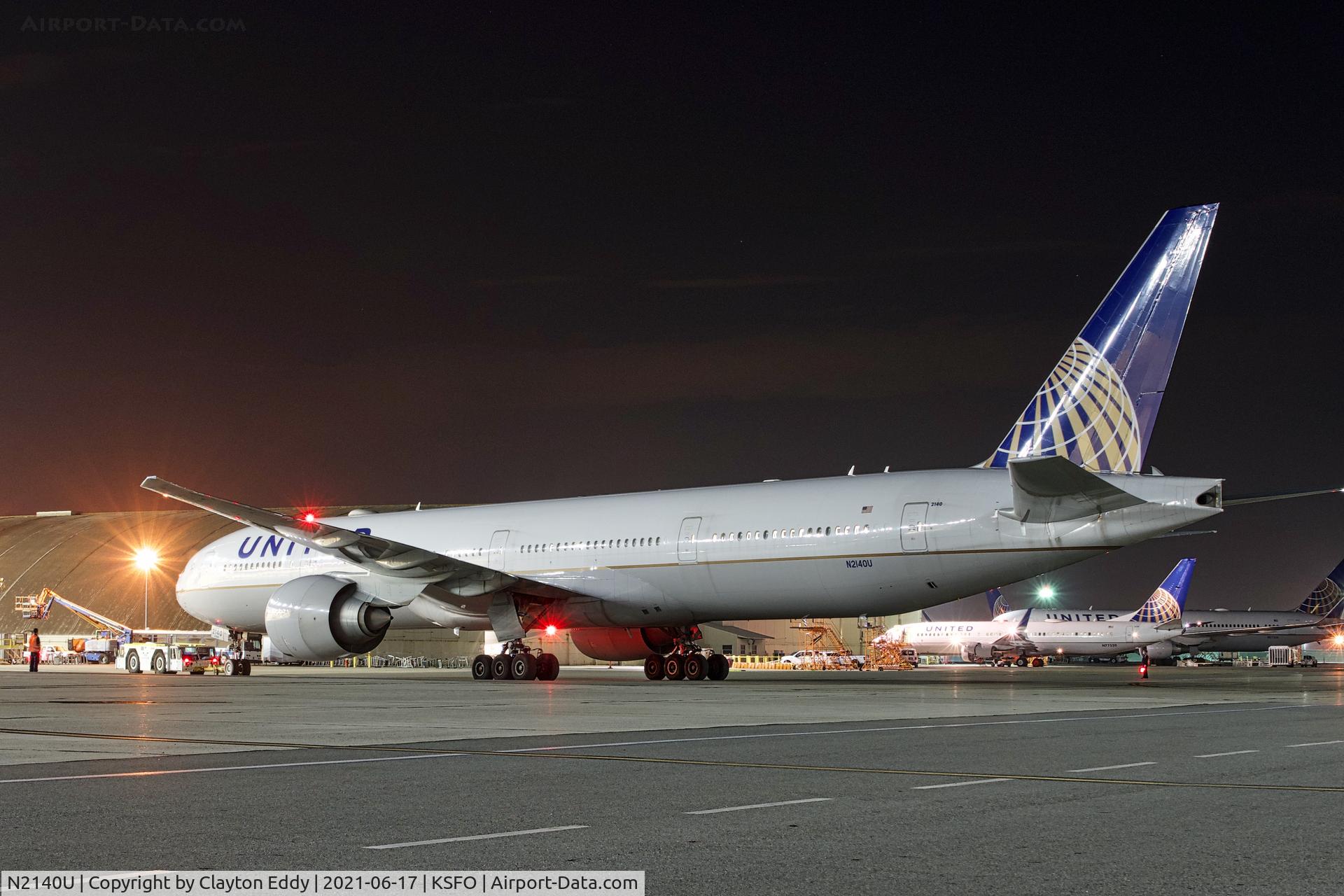 N2140U, 2017 Boeing 777-300/ER C/N 62651, SFO 2021.