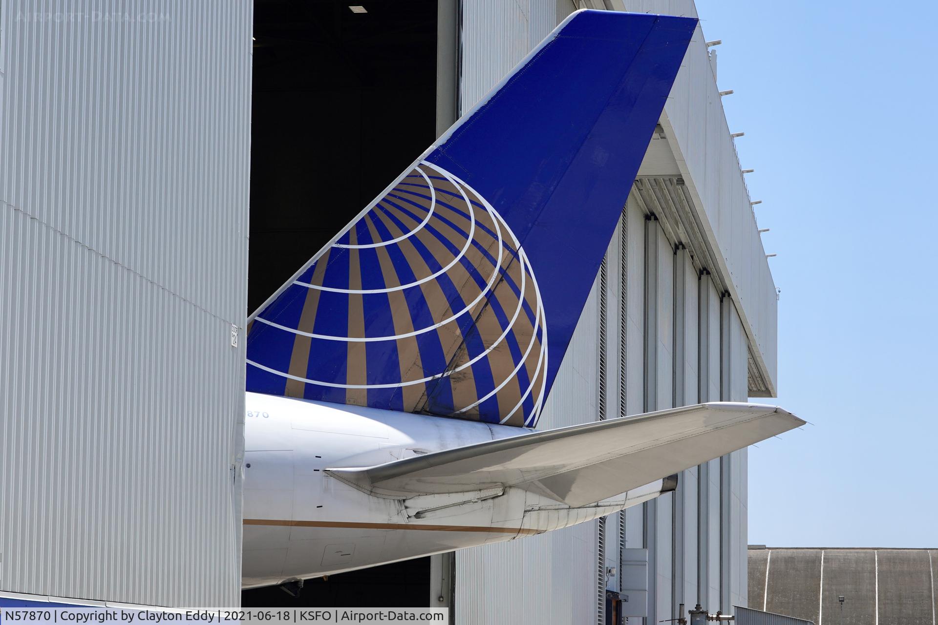 N57870, 2003 Boeing 757-33N C/N 33525, SFO 2021.
