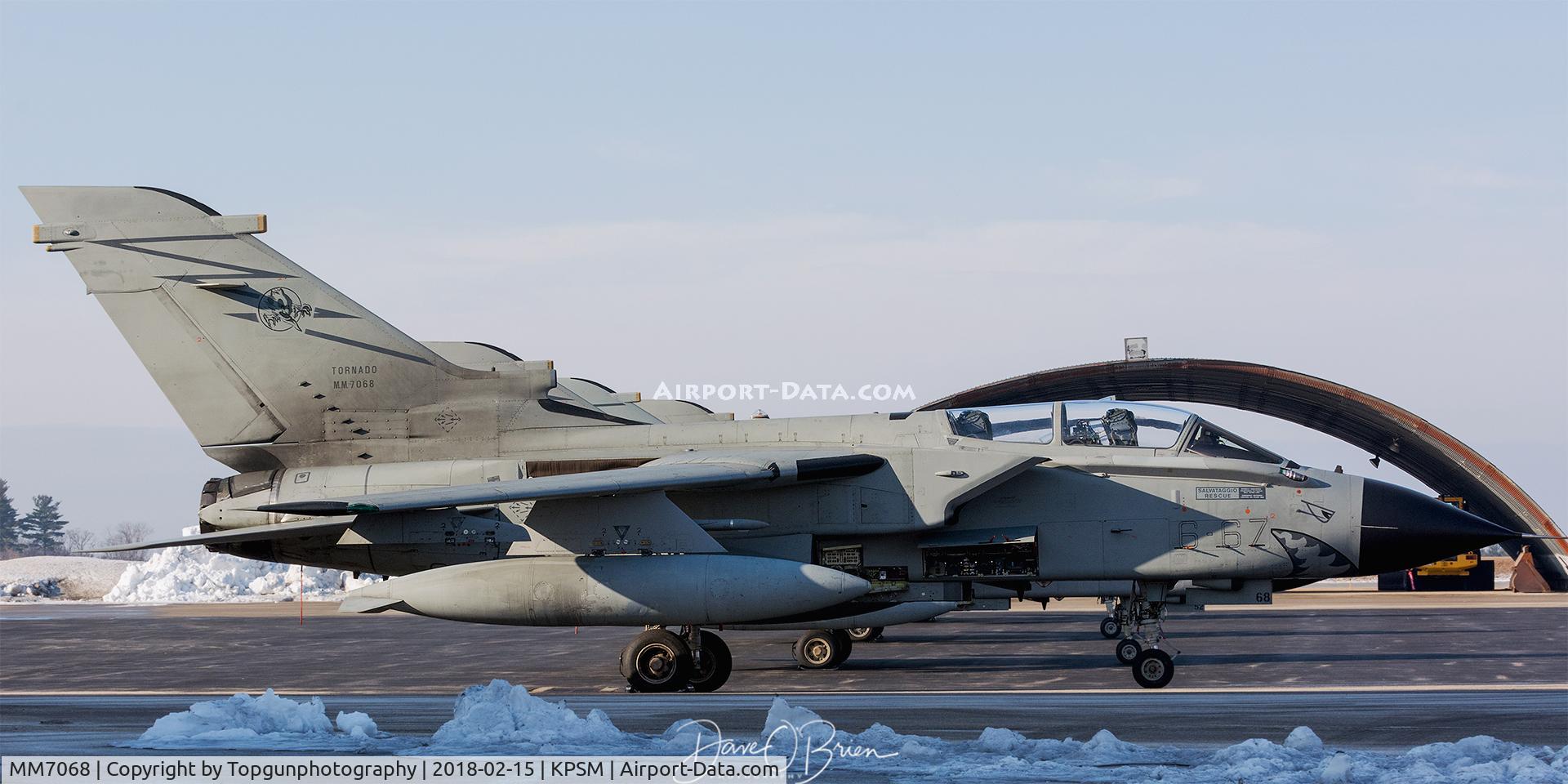 MM7068, Panavia Tornado ECR C/N 531/ECR05/5079, preflighting for trip to Nellis AFB