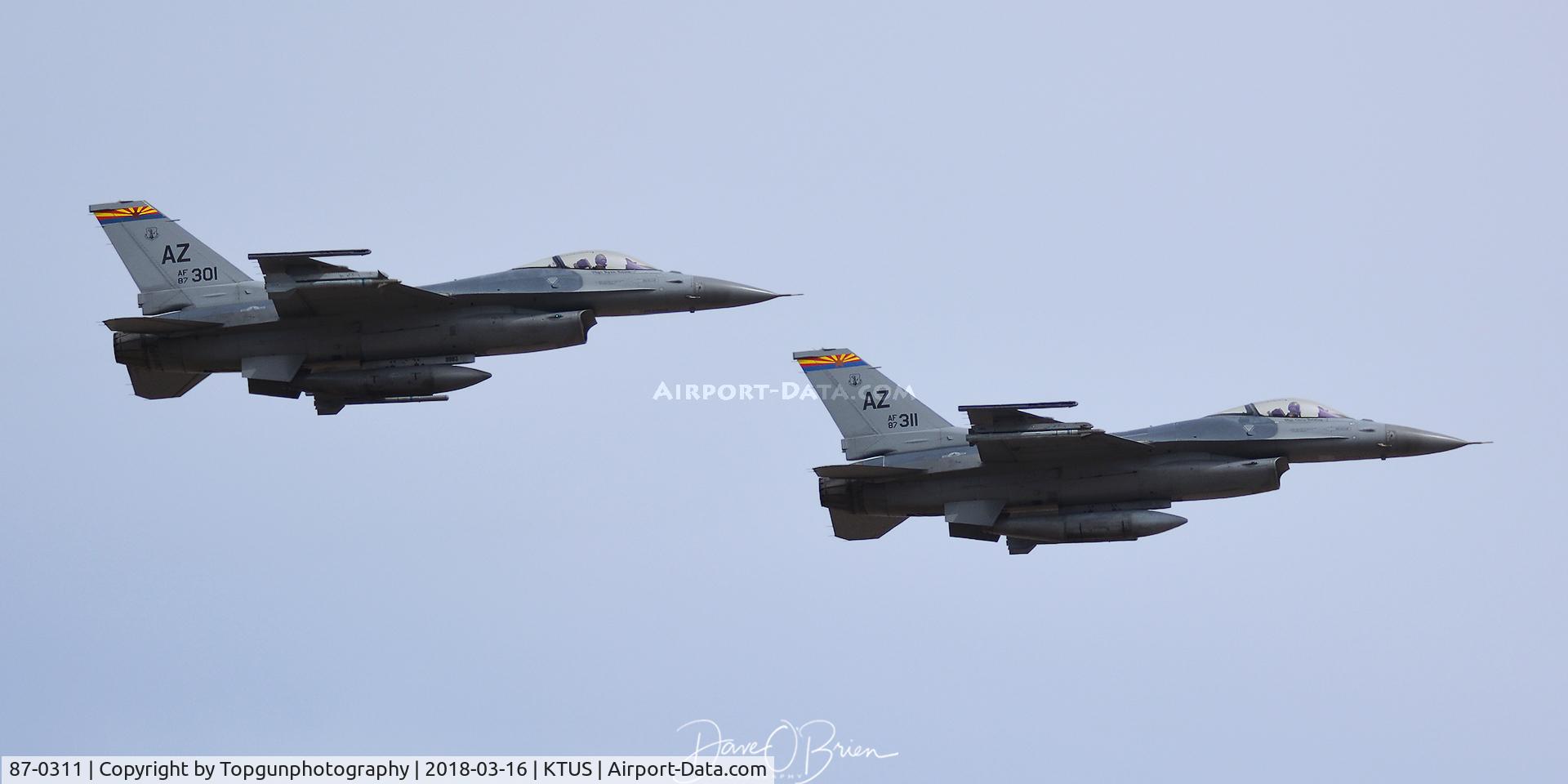 87-0311, General Dynamics F-16C Fighting Falcon C/N 5C-572, TAFFY21 & 22 depart Tucson