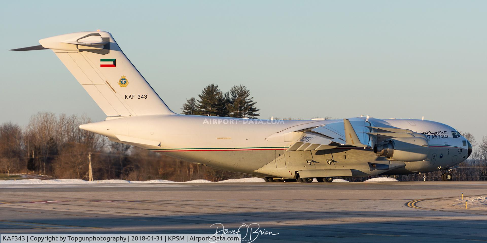 KAF343, 2013 Boeing C-17A Globemaster III C/N 50267 (F-266/KAF-2), Kuwaiti C-17 departing