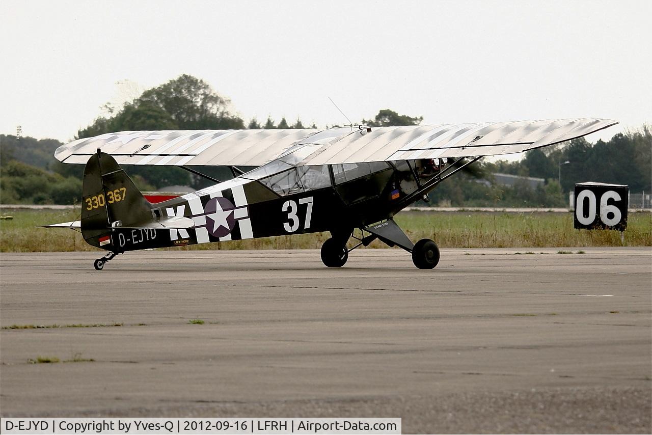 D-EJYD, 1942 Piper J3C-65 Cub Cub C/N 11658, Piper J3 L4 H, Taxiing to holding point, Lann Bihoué Naval Air Base (LFRH - LRT) Open day 2012