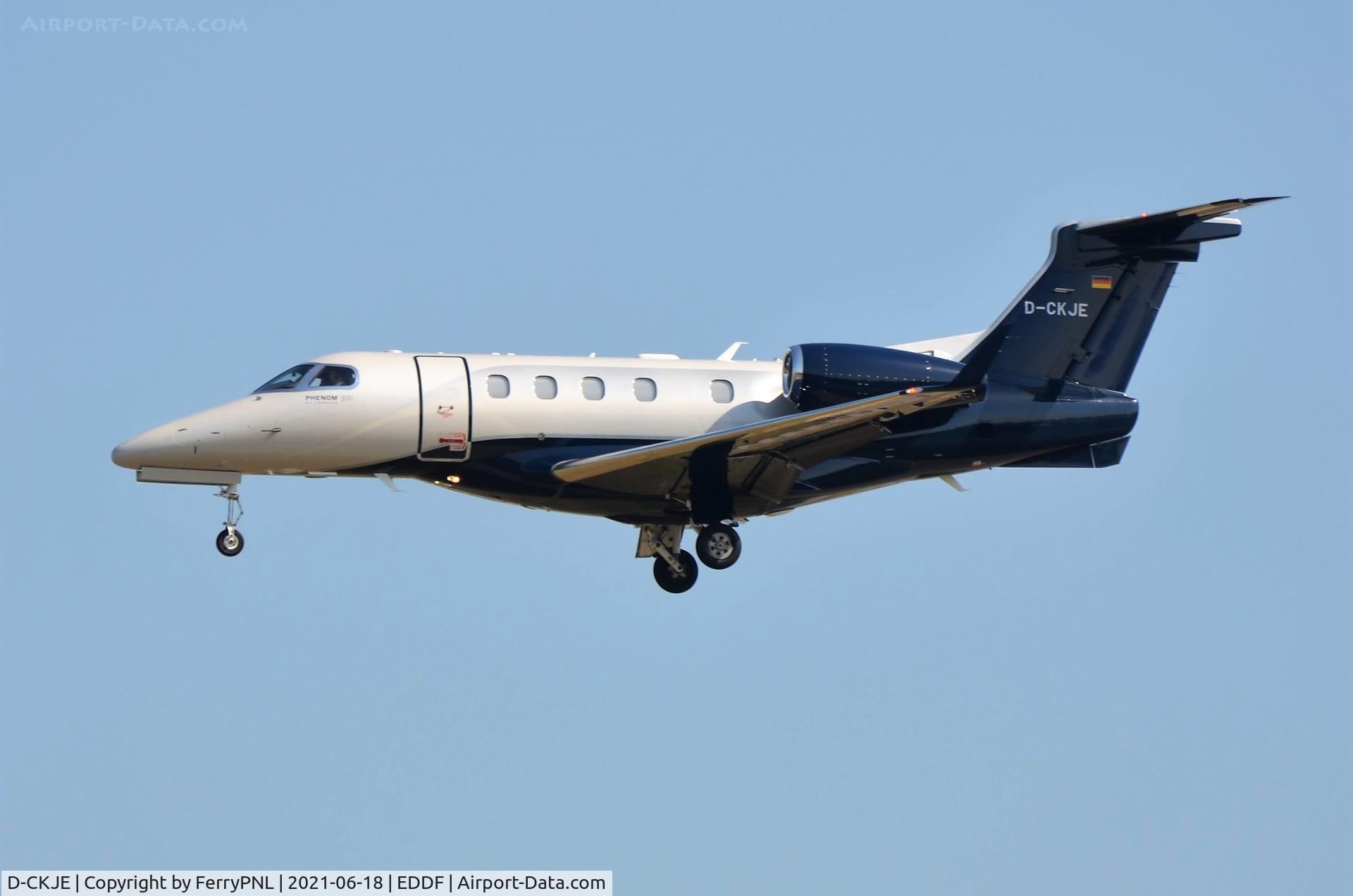 D-CKJE, 2017 Embraer EMB-505 Phenom 300 C/N 50500404, Air Hamburg EMB505