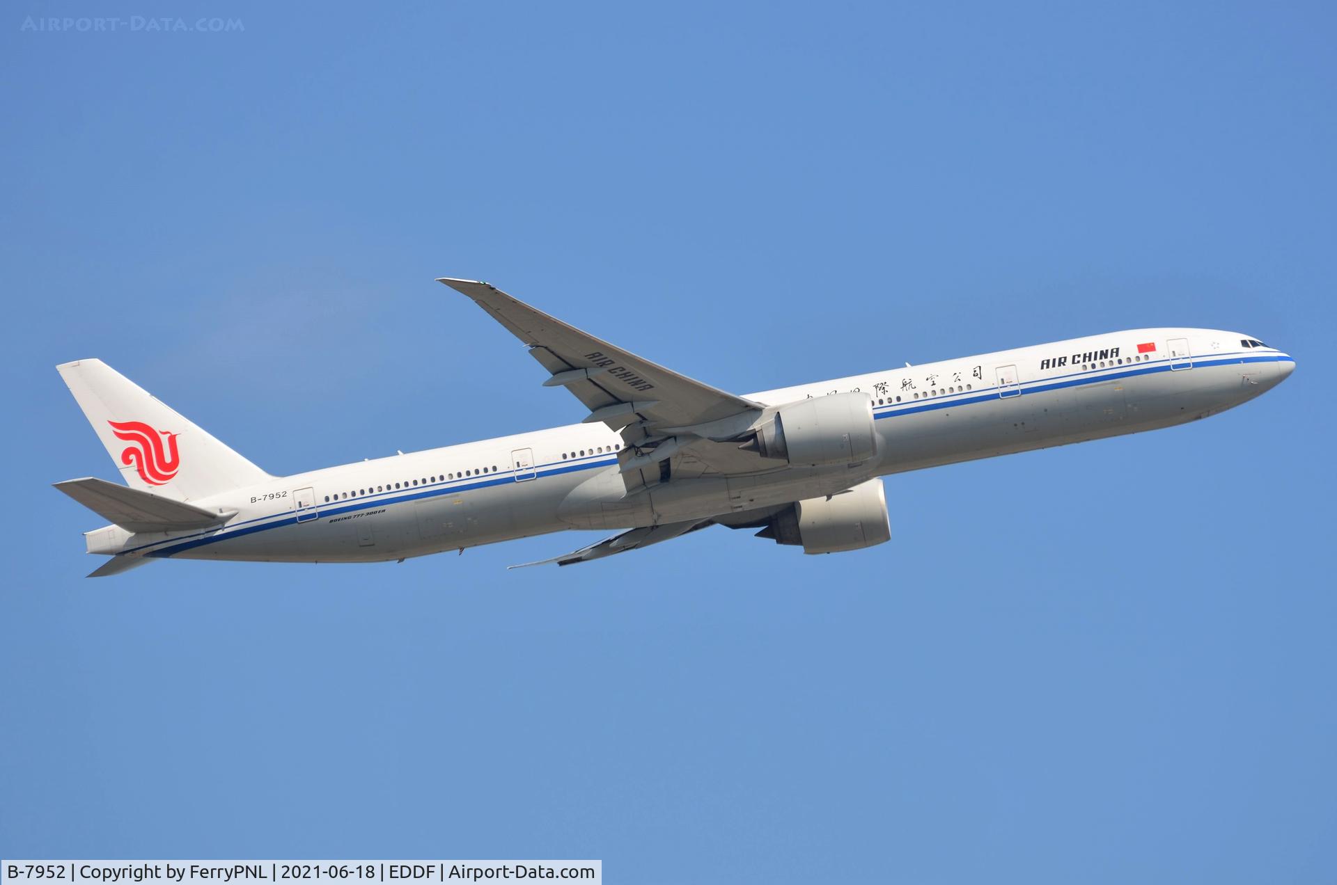 B-7952, 2016 Boeing 777-39L/ER C/N 63352, Departure of Air China B773