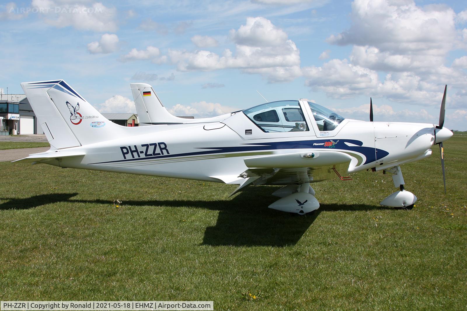 PH-ZZR, Alpi Aviation Pioneer 300 Kite C/N 5016, at ehmz