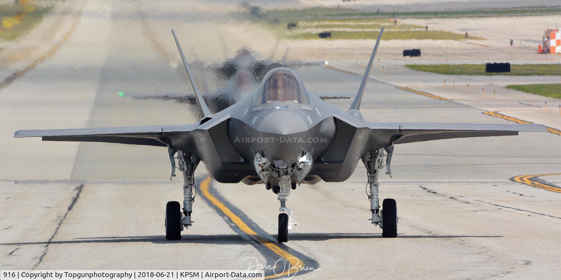 916, 2017 Lockheed Martin F-35I Adir C/N AS-10, Israeli F-35I's taxing for takeoff