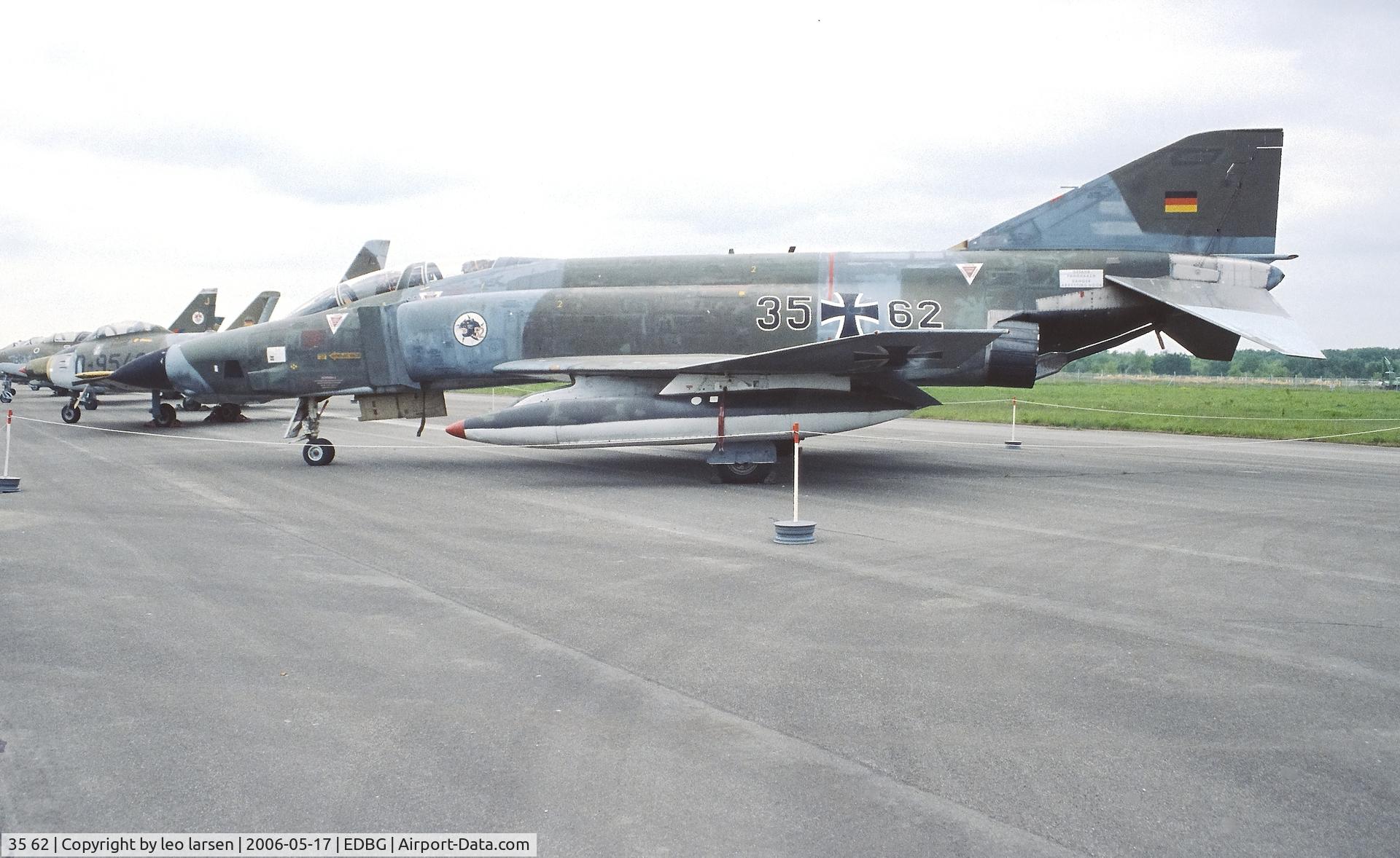 35 62, 1969 McDonnell Douglas RF-4E Phantom II C/N 4144, Berlin Gatow 17.5.2006