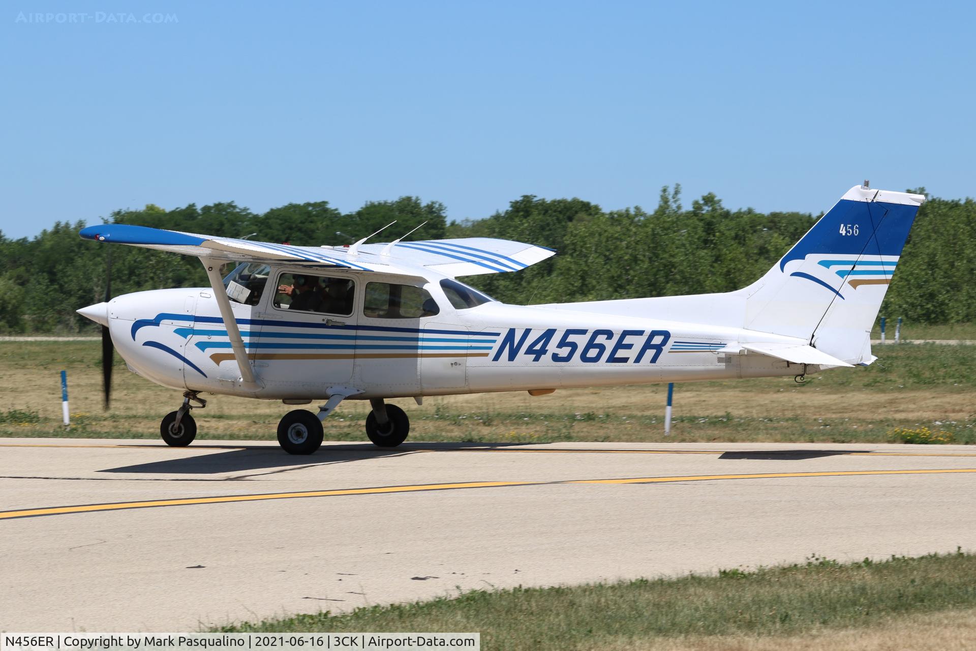 N456ER, 1998 Cessna 172R C/N 17280667, Cessna 172R